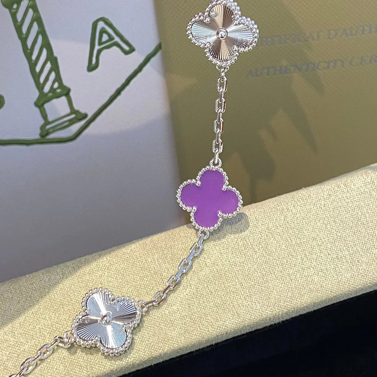 [Lumina] CLOVER 5 MOTIF VIOLET BRACELET COLLECTION