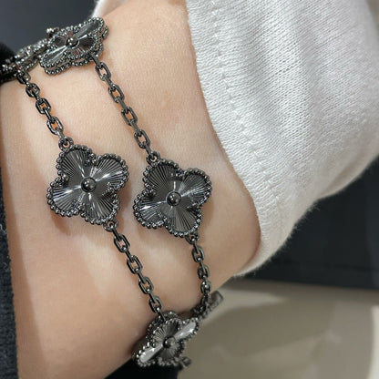 [Lumina]CLOVER 5 MOTIF BLACK BRACELET