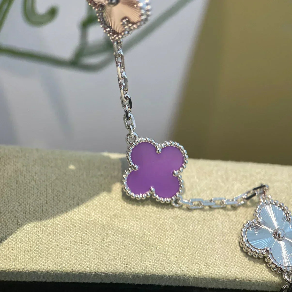 [Lumina] CLOVER 5 MOTIF VIOLET BRACELET COLLECTION