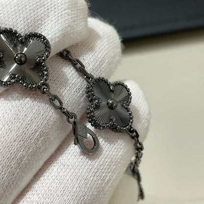 [Lumina]CLOVER 5 MOTIF BLACK BRACELET