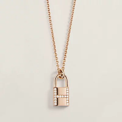[Lumina]HM ADVANCED NICHE LOCK HEAD NECKLACE DIAMONDS