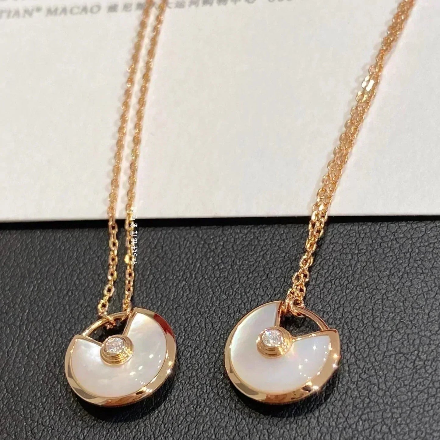 [Lumina]AMULETTE Lumina GOLD MOP NECKLACE