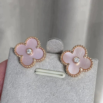 [Lumina]CLOVER MEDIUM 1 MOTIFS  PINK MOP DIAMOND EARRINGS