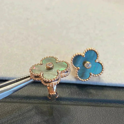 [Lumina]CLOVER MEDIUM 1 MOTIFS GRAY MOP  DIAMOND EARRINGS