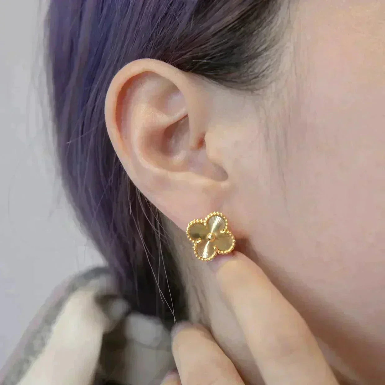 [Lumina]CLOVER MEDIUM 1 MOTIFS LASER EARRINGS
