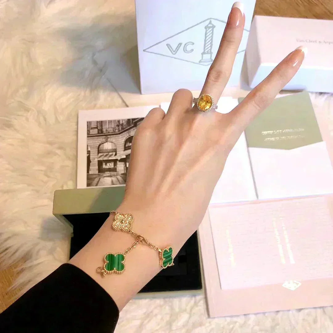 [Lumina] CLOVER 5 MOTIF MALACHITE BRACELET COLLECTION