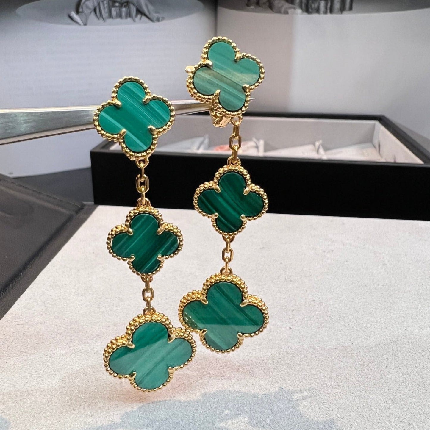 [Lumina]CLOVER MALACHITE 3 MOTIFS GOLD