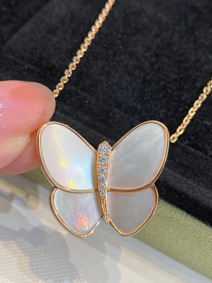 [Lumina]BUTTERFLY GOLD MOP DIAMOND NECKLACE