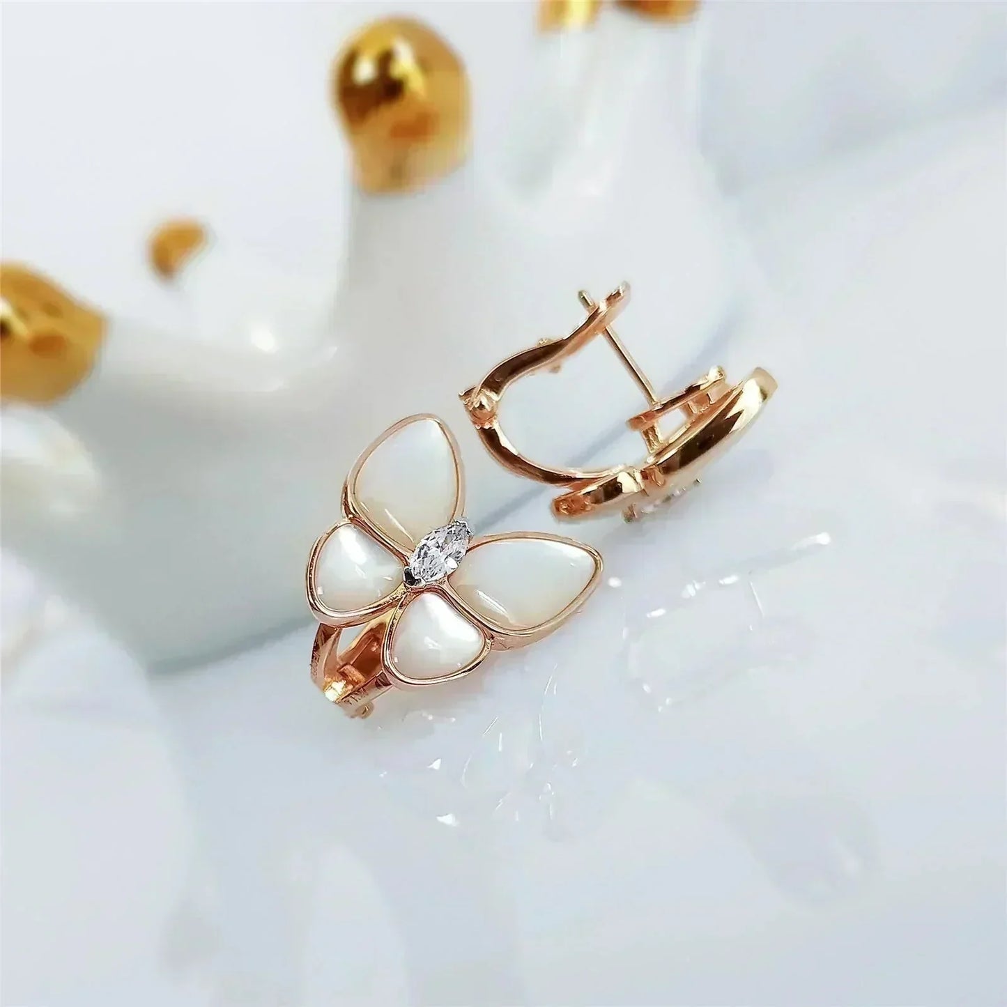[Lumina]BUTTERFLY MOP DIAMOND EARRINGS