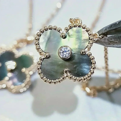 [Lumina]CLOVER 15MM DIAMOND AND MOTHER-OF-GREY NECKLACE