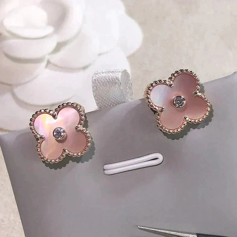 [Lumina]CLOVER MEDIUM 1 MOTIFS  PINK MOP DIAMOND EARRINGS