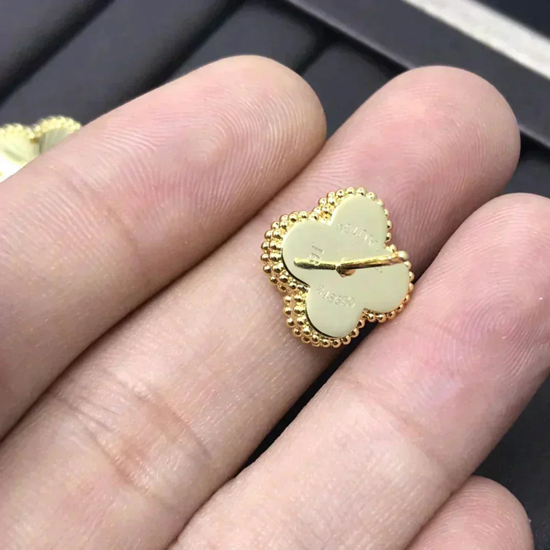 [Lumina]CLOVER MINI 9.5MM LASER EARRINGS