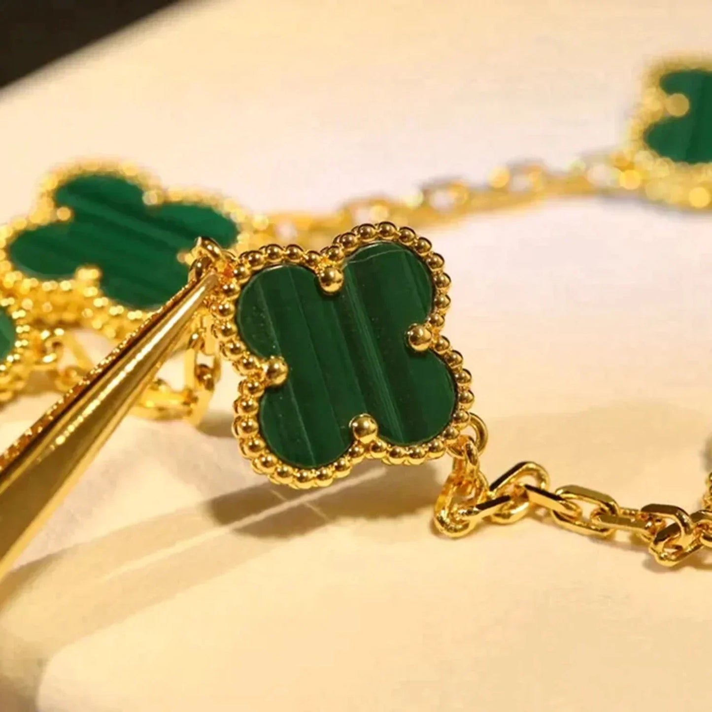 [Lumina] CLOVER 5 MOTIF MALACHITE BRACELET COLLECTION
