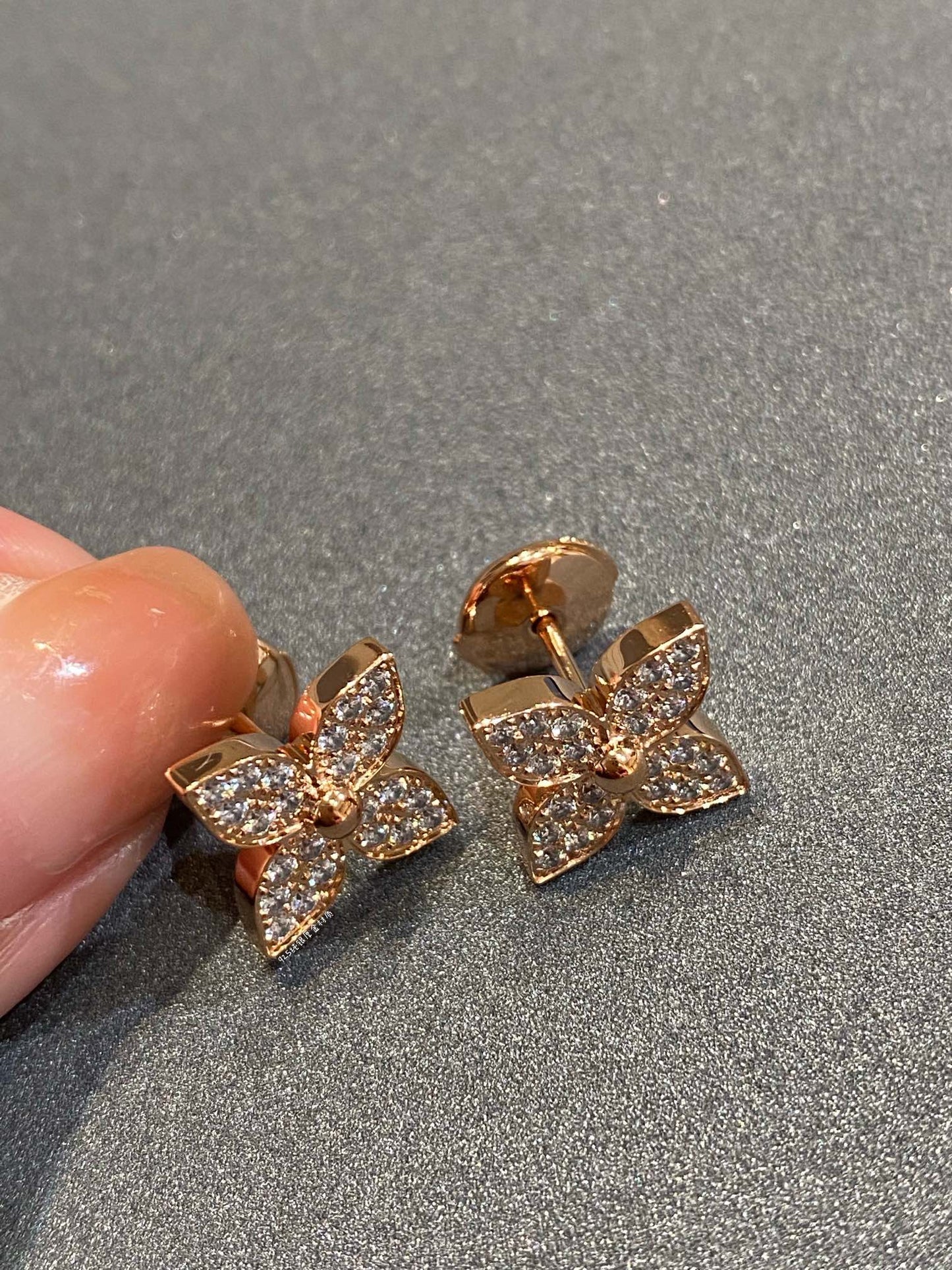 [Lumina]STAR DIAMOND EARRINGS