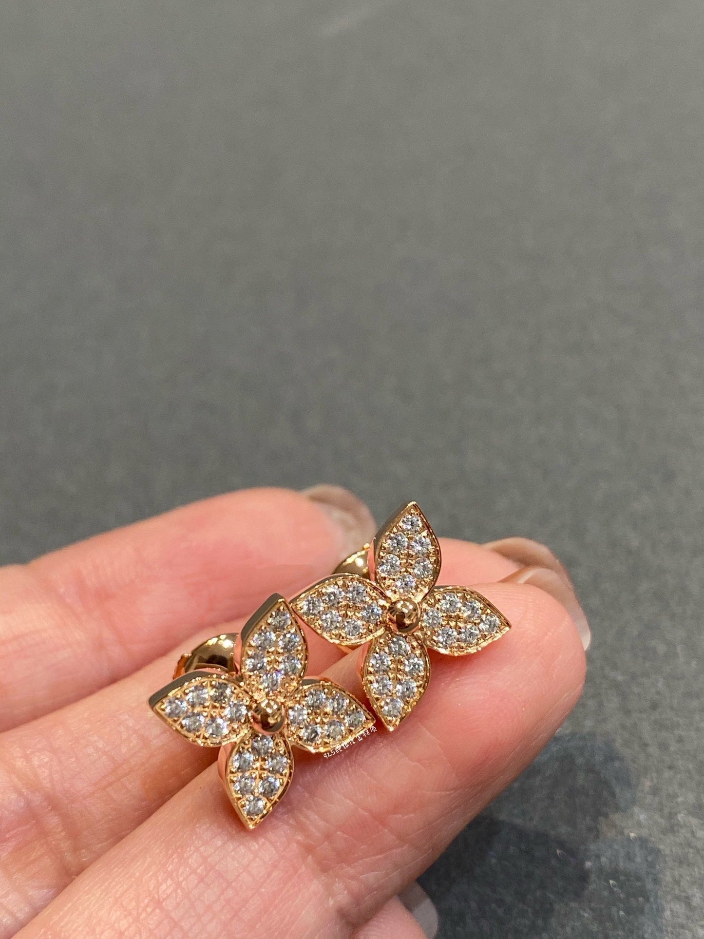 [Lumina]STAR DIAMOND EARRINGS