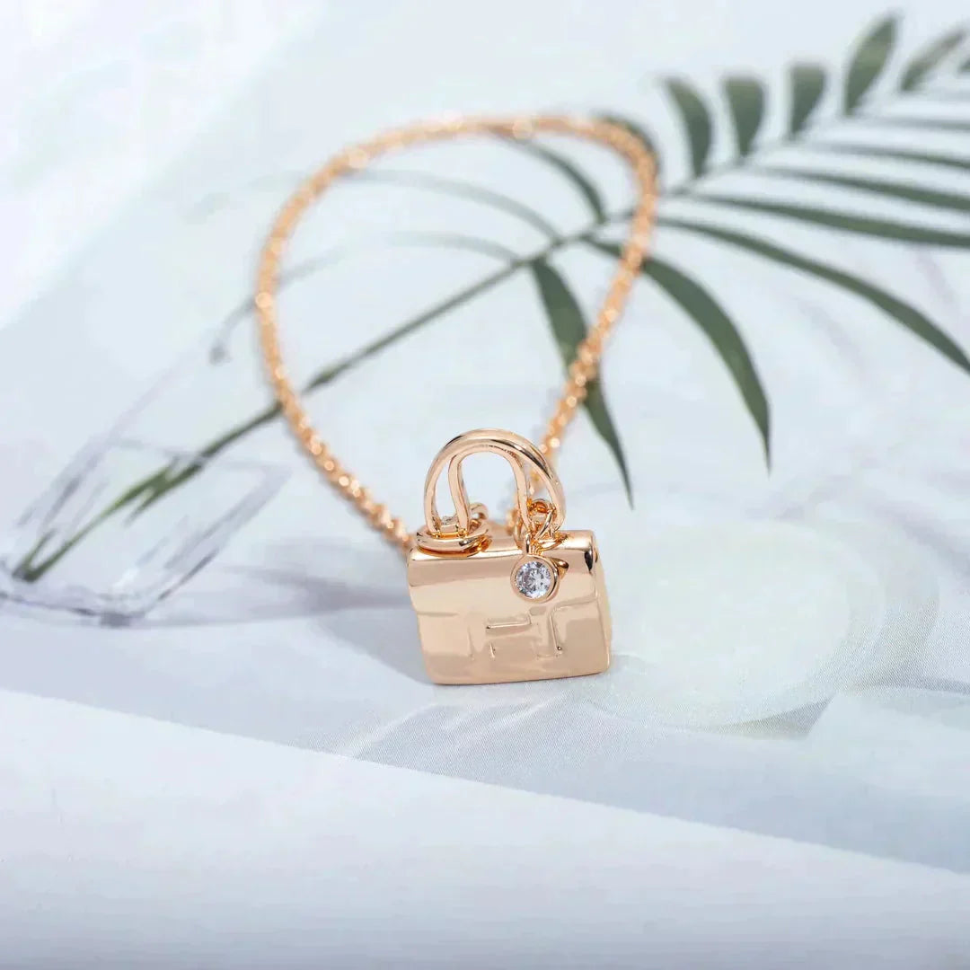 [Lumina]AMULETTE PEDANT Lumina GOLD NECKLACE