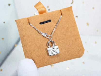 [Lumina]AMULETTE PEDANT SILVER NECKLACE