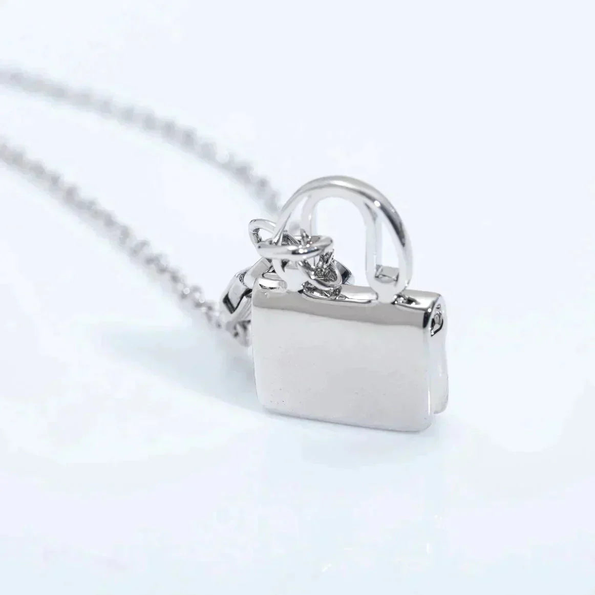 [Lumina]AMULETTE PEDANT SILVER NECKLACE