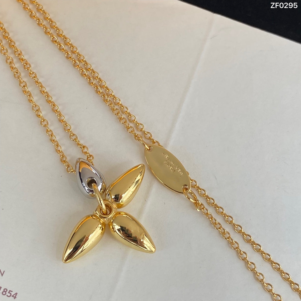 [Lumina]LOUISETTE PEDANT GOLD NECKLACE