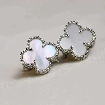 [Lumina]CLOVER MEDIUM 1 MOTIFS  WHITE MOP EARRINGS SILVER