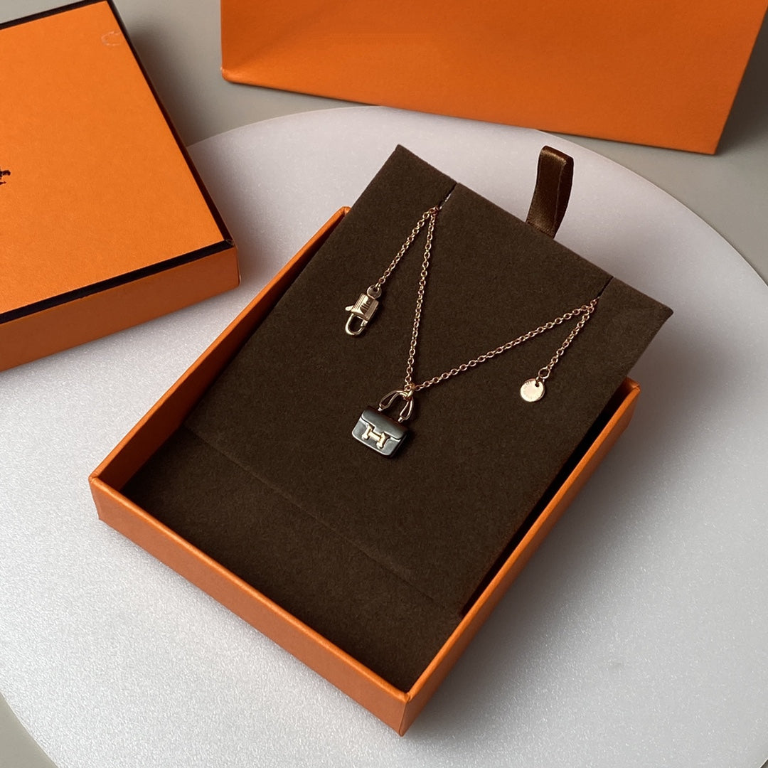 [Lumina]CONSTANCE BLACK PEDANT PINK GOLD NECKLACE