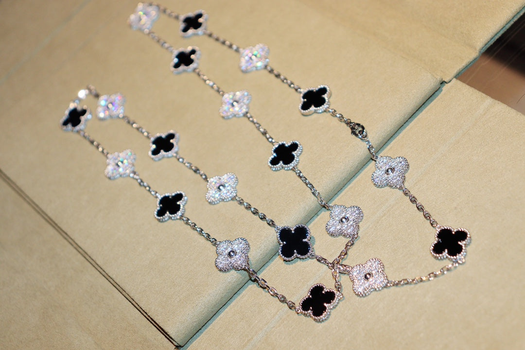 [Lumina]CLOVER 20 MOTIFS ONYX DIAMOND SILVER