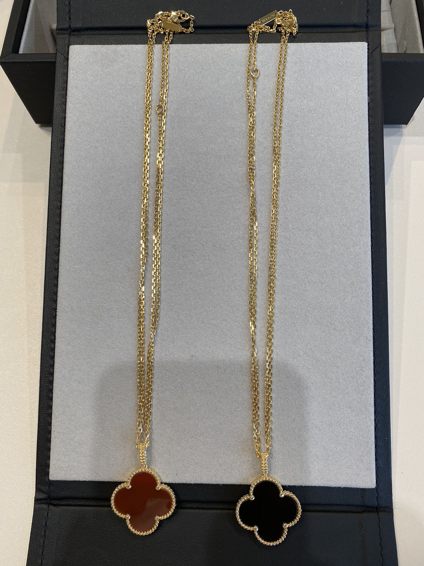[Lumina]CLOVER 25MM NECKLACE GOLD CARNELIAN