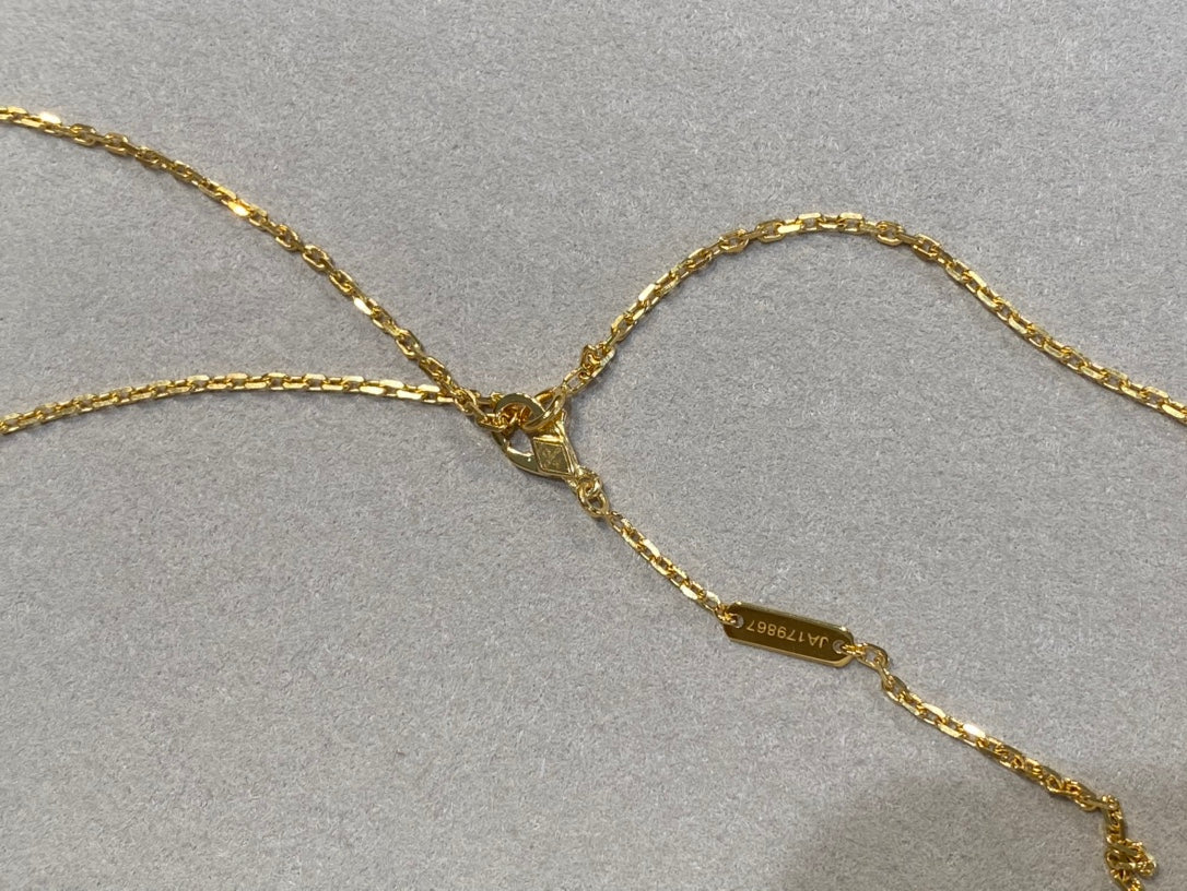 [Lumina]CLOVER 25MM NECKLACE GOLD CARNELIAN