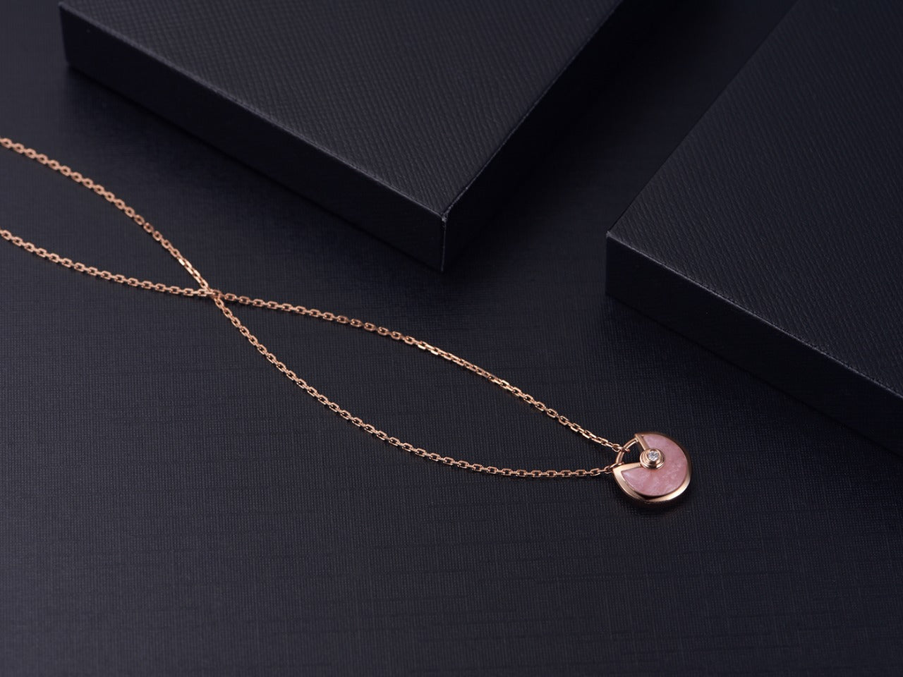[Lumina]AMULETTE Lumina GOLD PINK MOP NECKLACE
