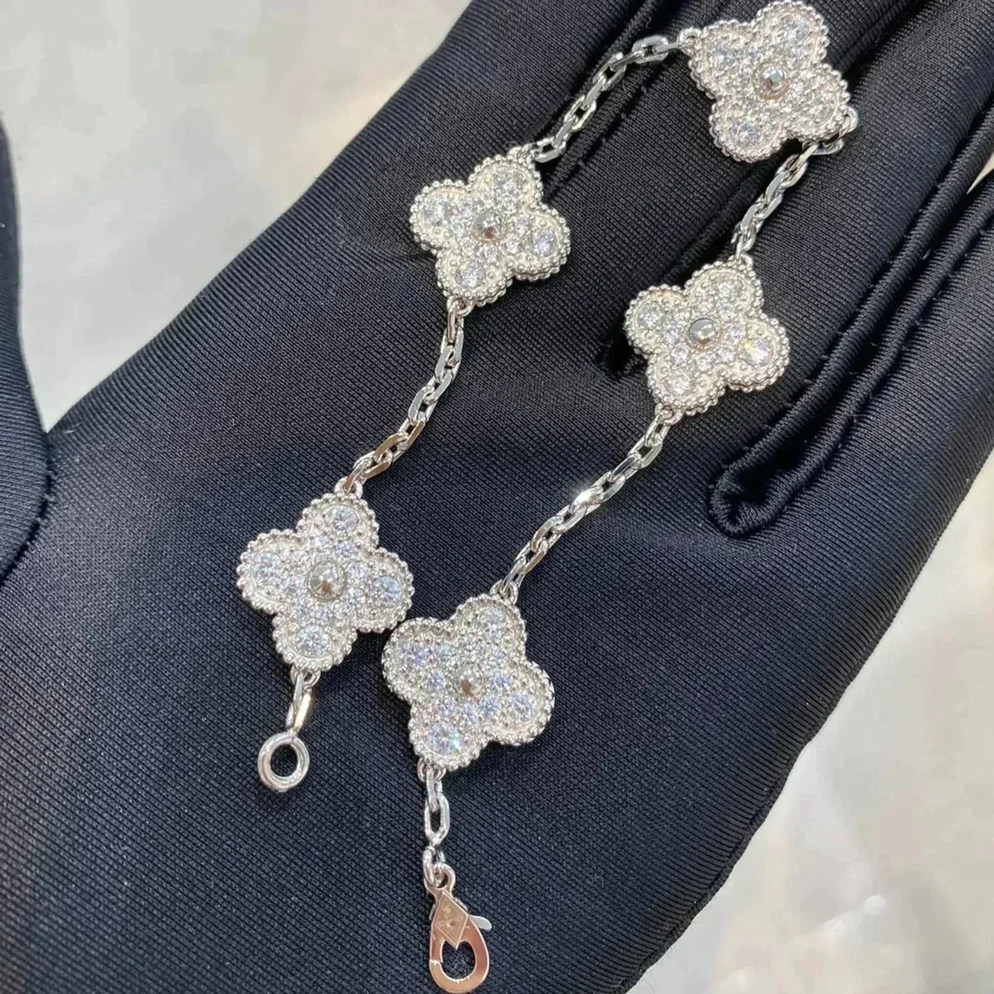 [Lumina] CLOVER 5 MOTIF FULL DIAMOND BRACELET COLLECTION