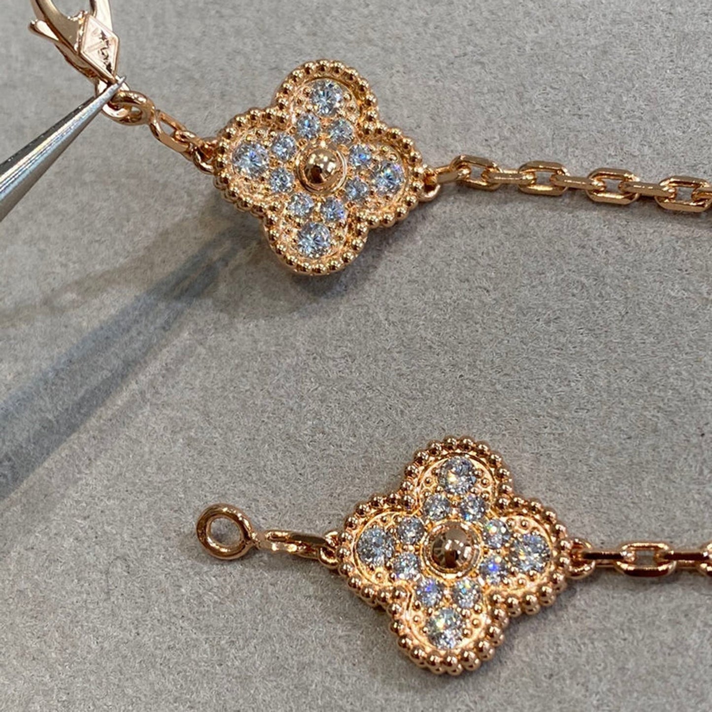 [Lumina] CLOVER 5 MOTIF FULL DIAMOND BRACELET COLLECTION