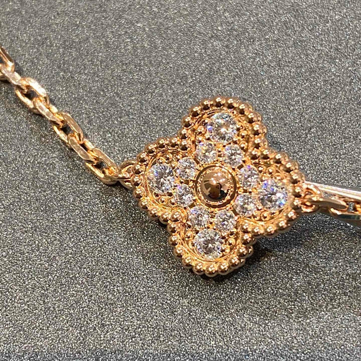 [Lumina] CLOVER 5 MOTIF FULL DIAMOND BRACELET COLLECTION