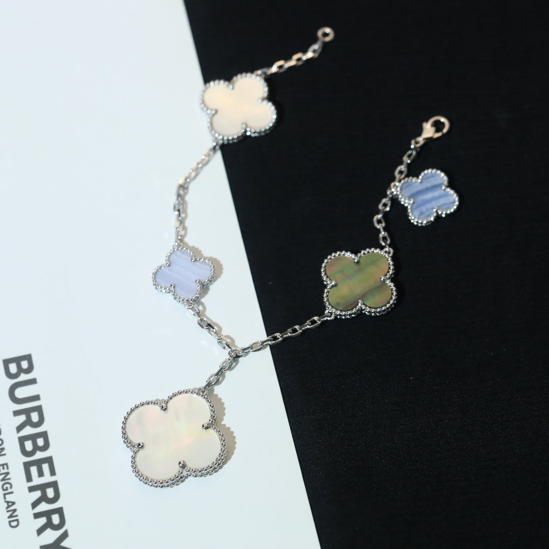 [Lumina]CLOVER BRACELET 5 MOTIFS MOP CHALCEDONY SILVER