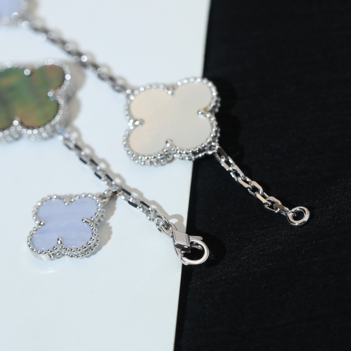 [Lumina]CLOVER BRACELET 5 MOTIFS MOP CHALCEDONY SILVER