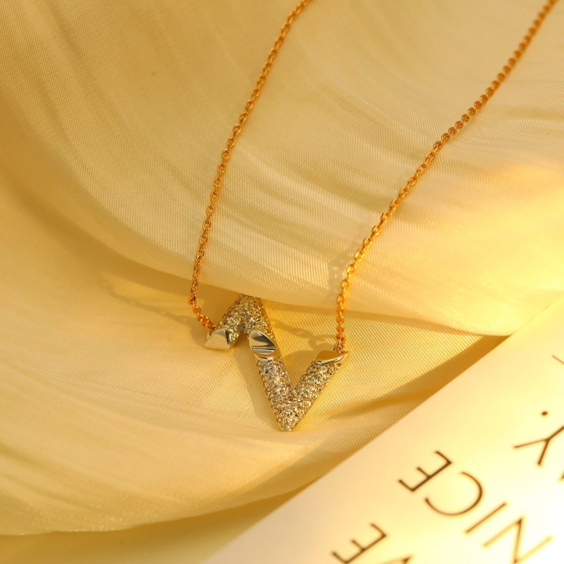 [Lumina]VOLT SILVER DIAMOND PEDANT NECKLACE