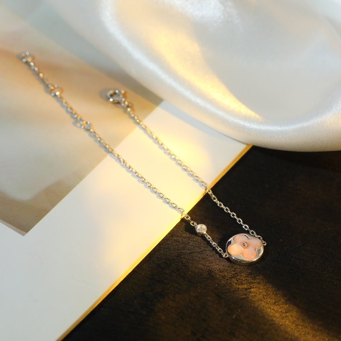 [Lumina]SUN MOTIF PINK MOP SILVER BRACELET