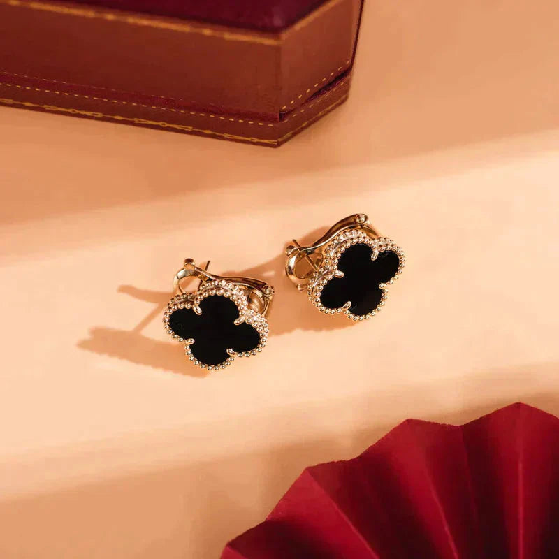 [Lumina]CLOVER MEDIUM 1 MOTIFS  ONYX STUD EARRINGS