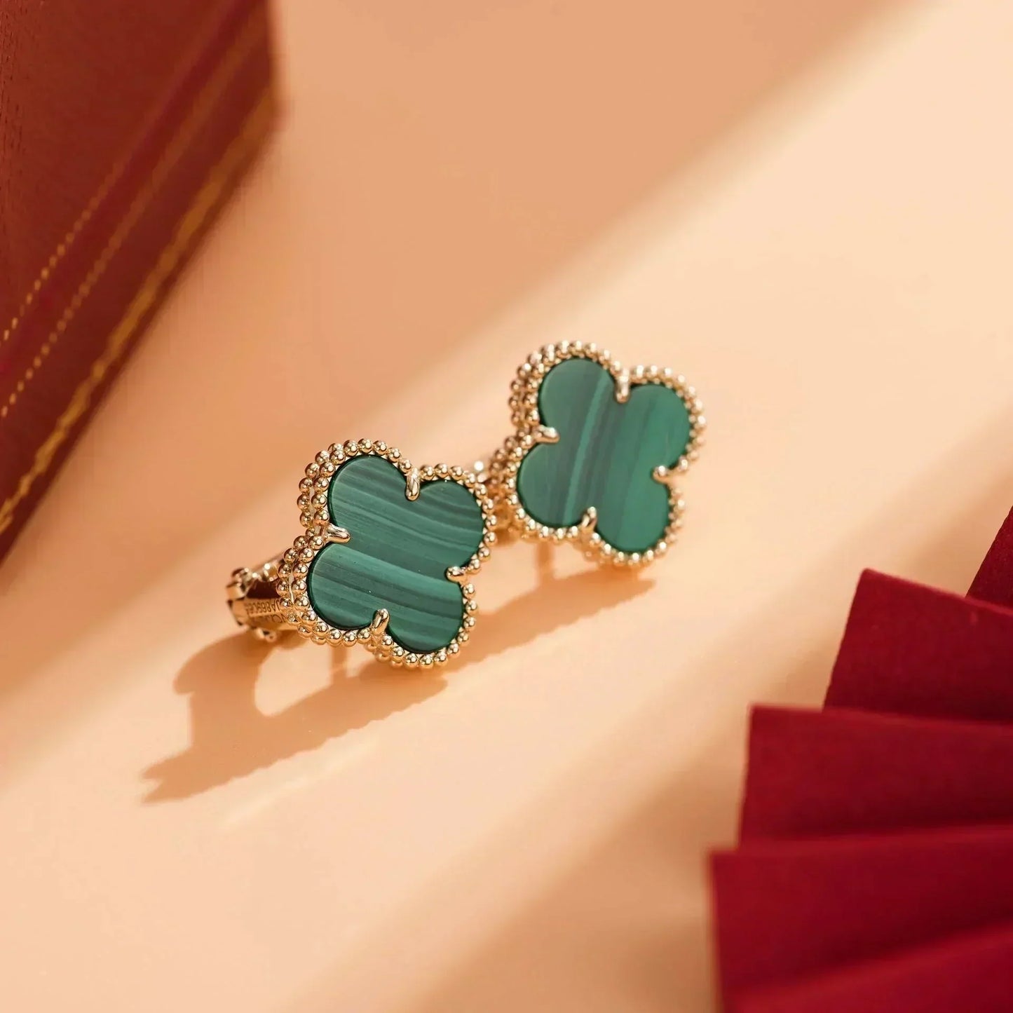 [Lumina]CLOVER MEDIUM 1 MOTIFS MALACHITE  EARRINGS