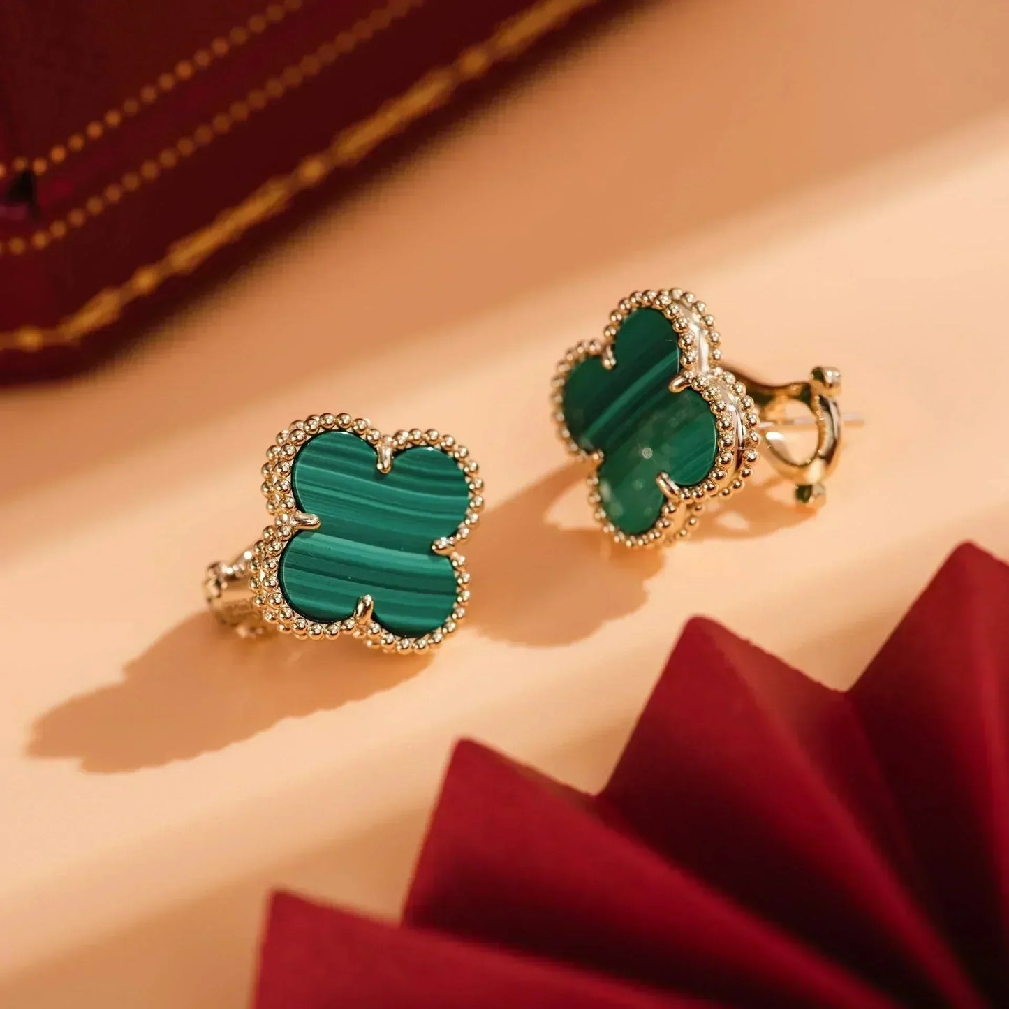 [Lumina]CLOVER MEDIUM 1 MOTIFS MALACHITE  EARRINGS