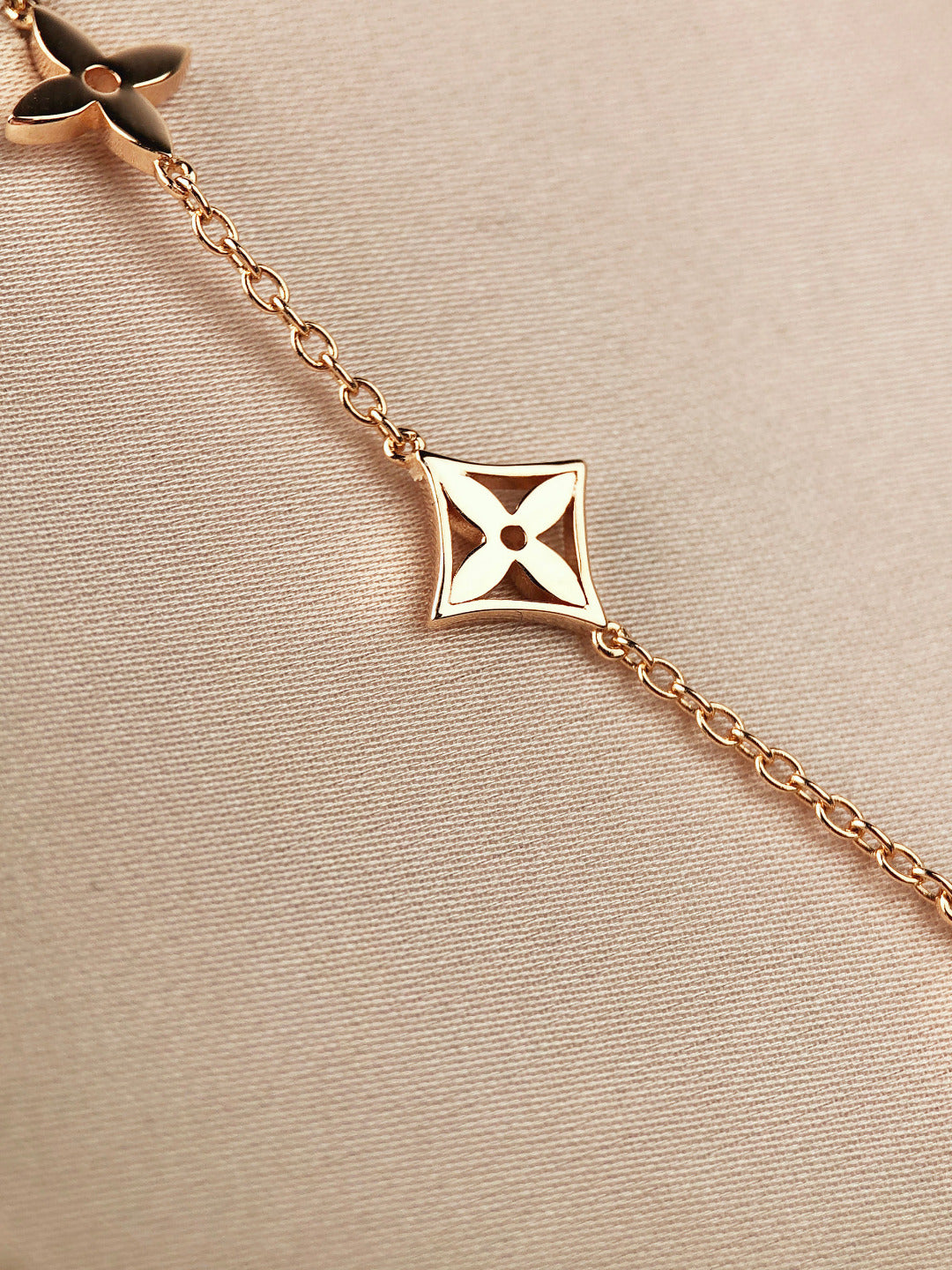[Lumina]STAR AND SUN 7 MOTIFS GOLD BRACELET