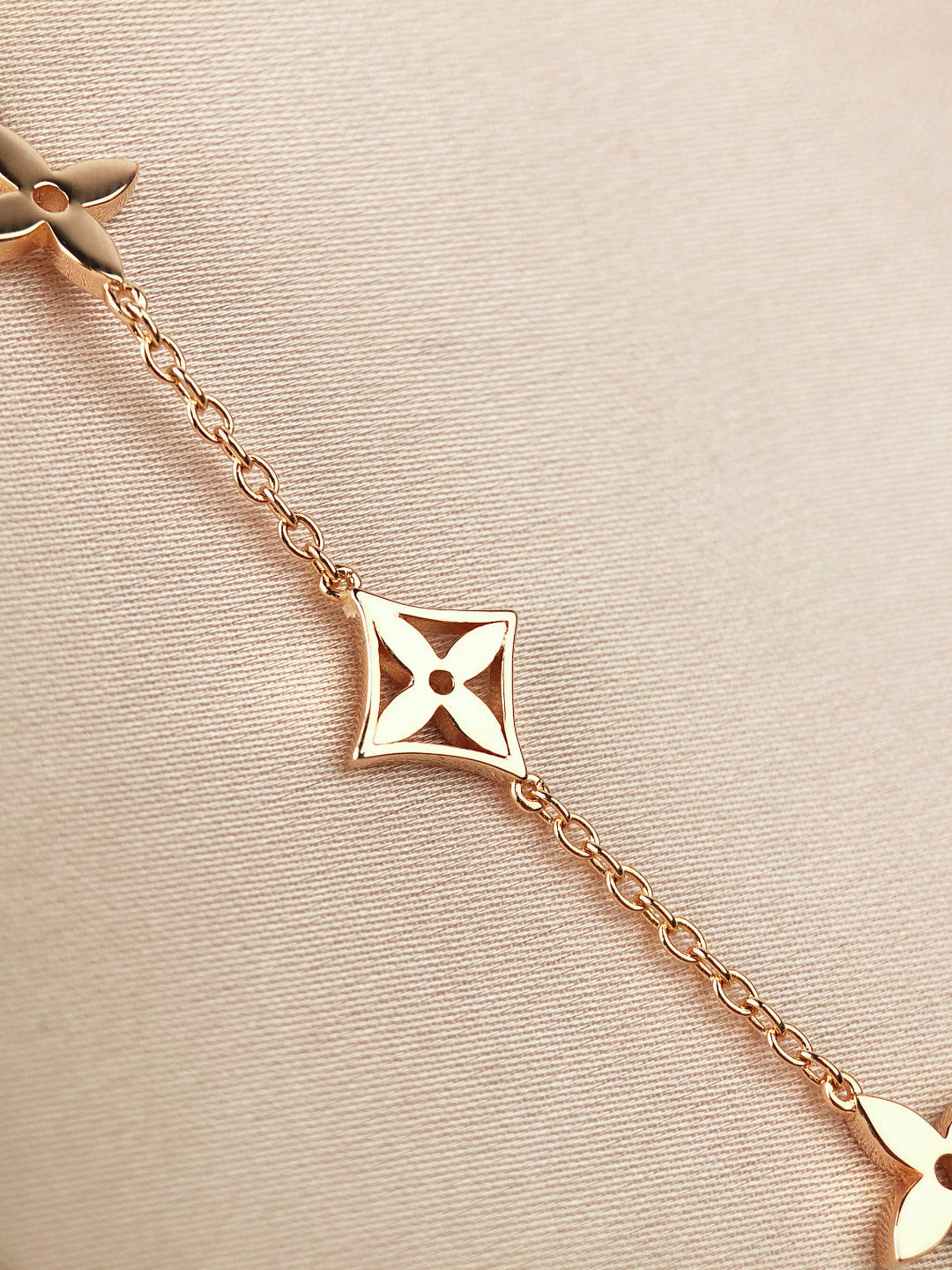 [Lumina]STAR AND SUN 7 MOTIFS GOLD BRACELET