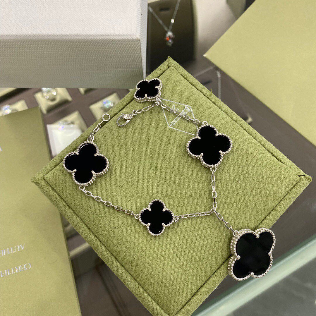[Lumina]CLOVER 5 MOTIFS SIVLER ONYX BRACELET