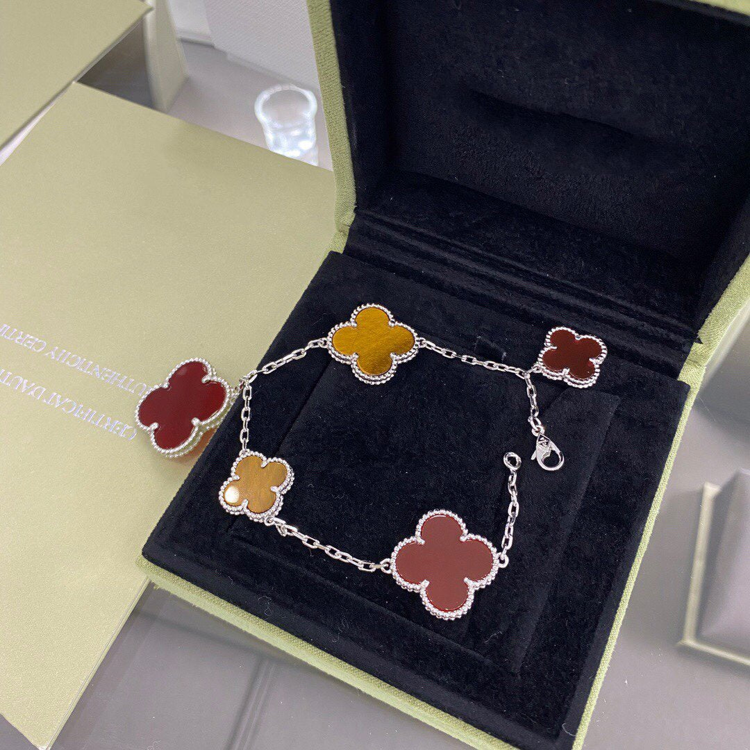 [Lumina]CLOVER 5 MOTIFS SIVLER CARNELIAN TIGER EYE BRACELET