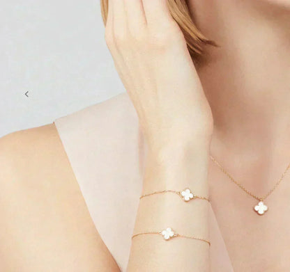[Lumina]CLOVER MINI 9.5MM WHITE MOTHER-OF-PEARL NECKLACE