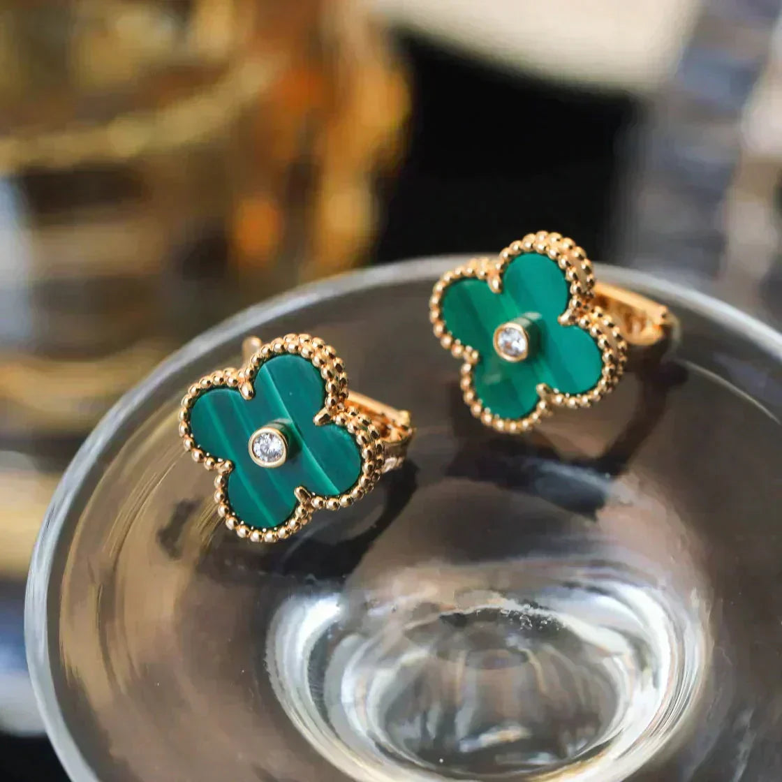 [Lumina]CLOVER MEDIUM 1 MOTIFS MALACHITE DIAMOND EARRINGS