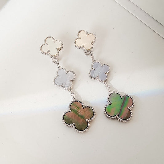 [Lumina]CLOVER 3 MOTIFS CHALCEDONY DARK MOP SILVER EARRINGS