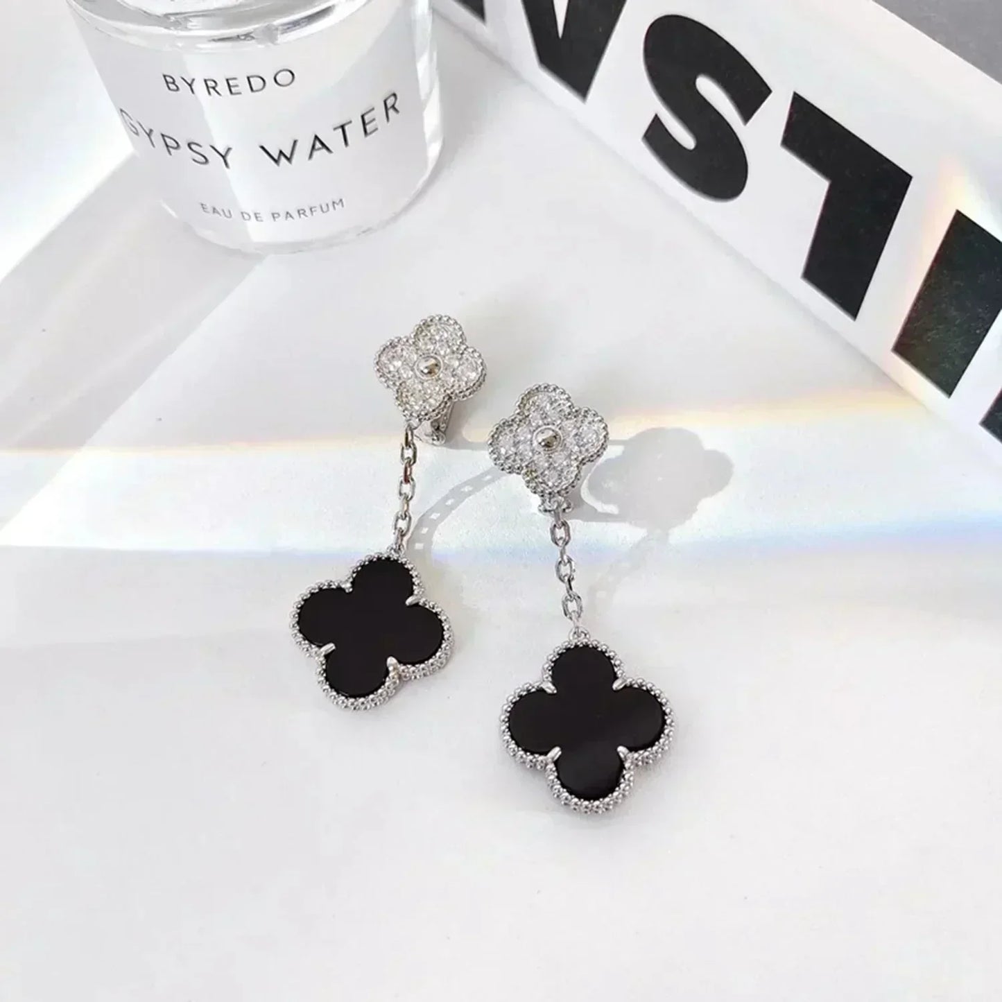 [Lumina]CLOVER 2 MOTIFS  DIAMOND ONYX EARRINGS SILVER