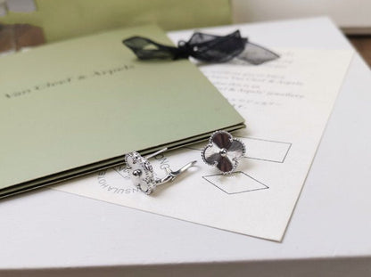 [Lumina]CLOVER MEDIUM STUD EARRINGS
