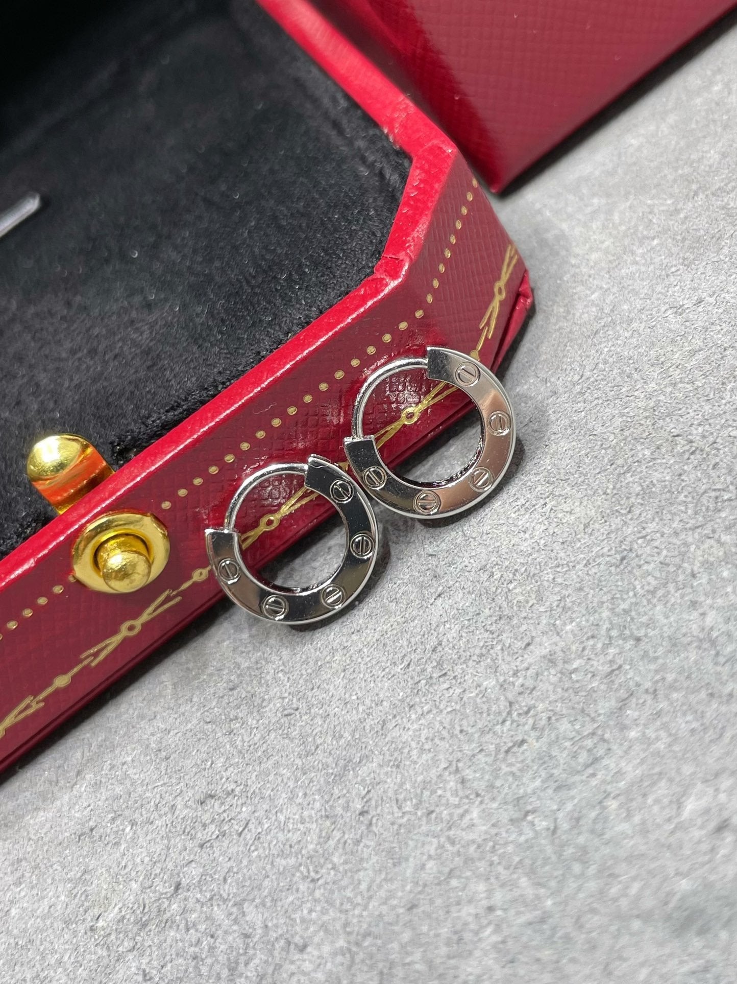 [Lumina]LOVE MINI EARRINGS
