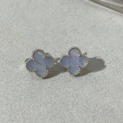 [Lumina]CLOVER CHALCEDONY SILVER STUD EARRINGS